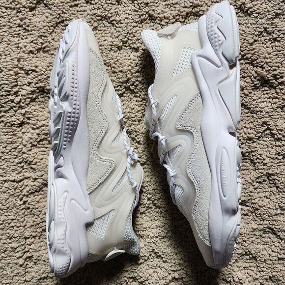 Wmns Ozweego Plus White Brand New Sz 11 - Picture 1 of 11